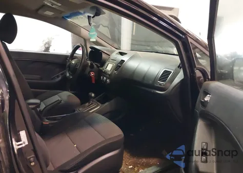 2016 Kia Forte Lx z USA, uszkodzony, nr VIN KNAFX4A69G5589706